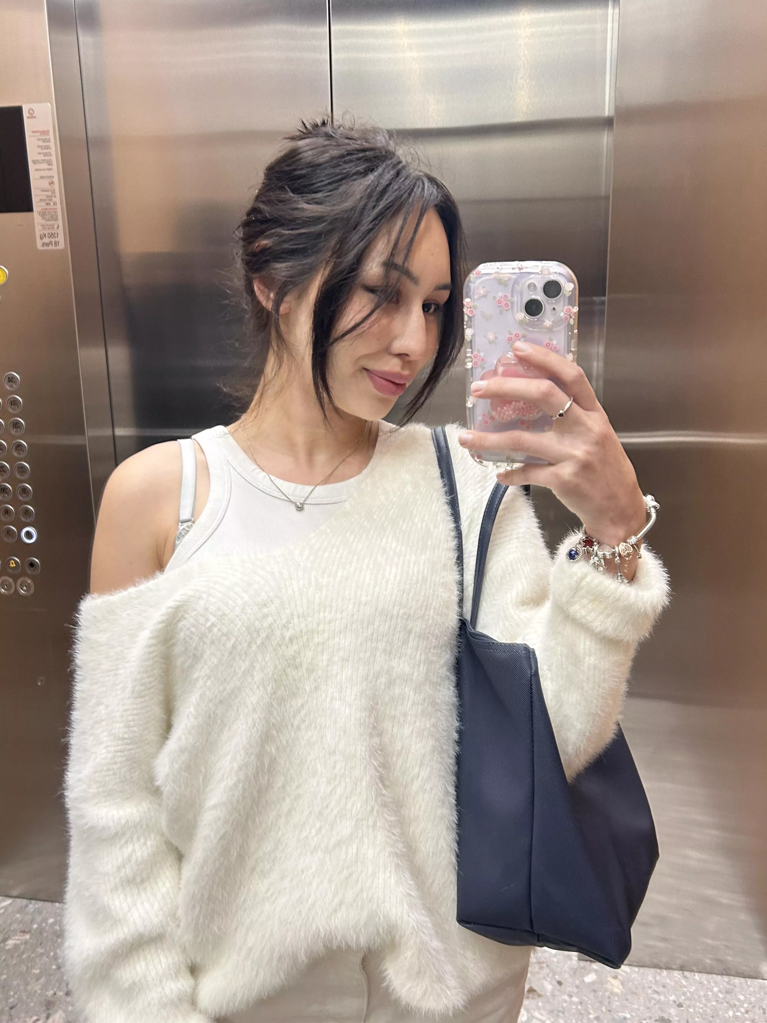 Quick selfie before lunch posted by Adriannadlopez