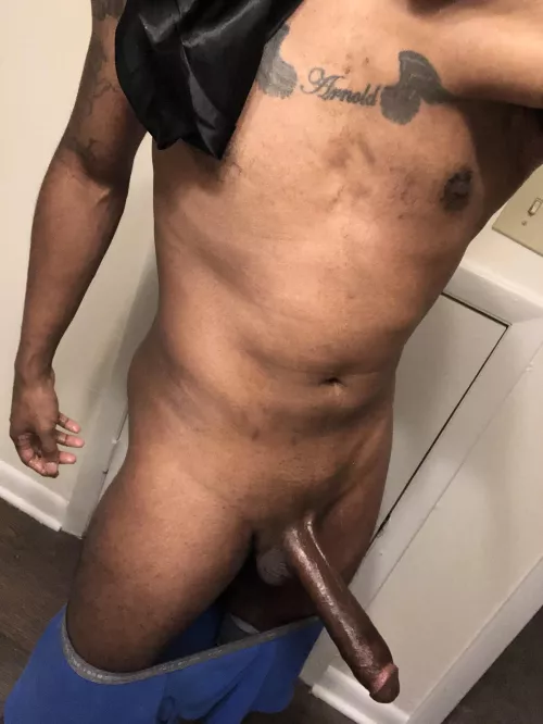 Show me some huge tits tonight. by xaisensei