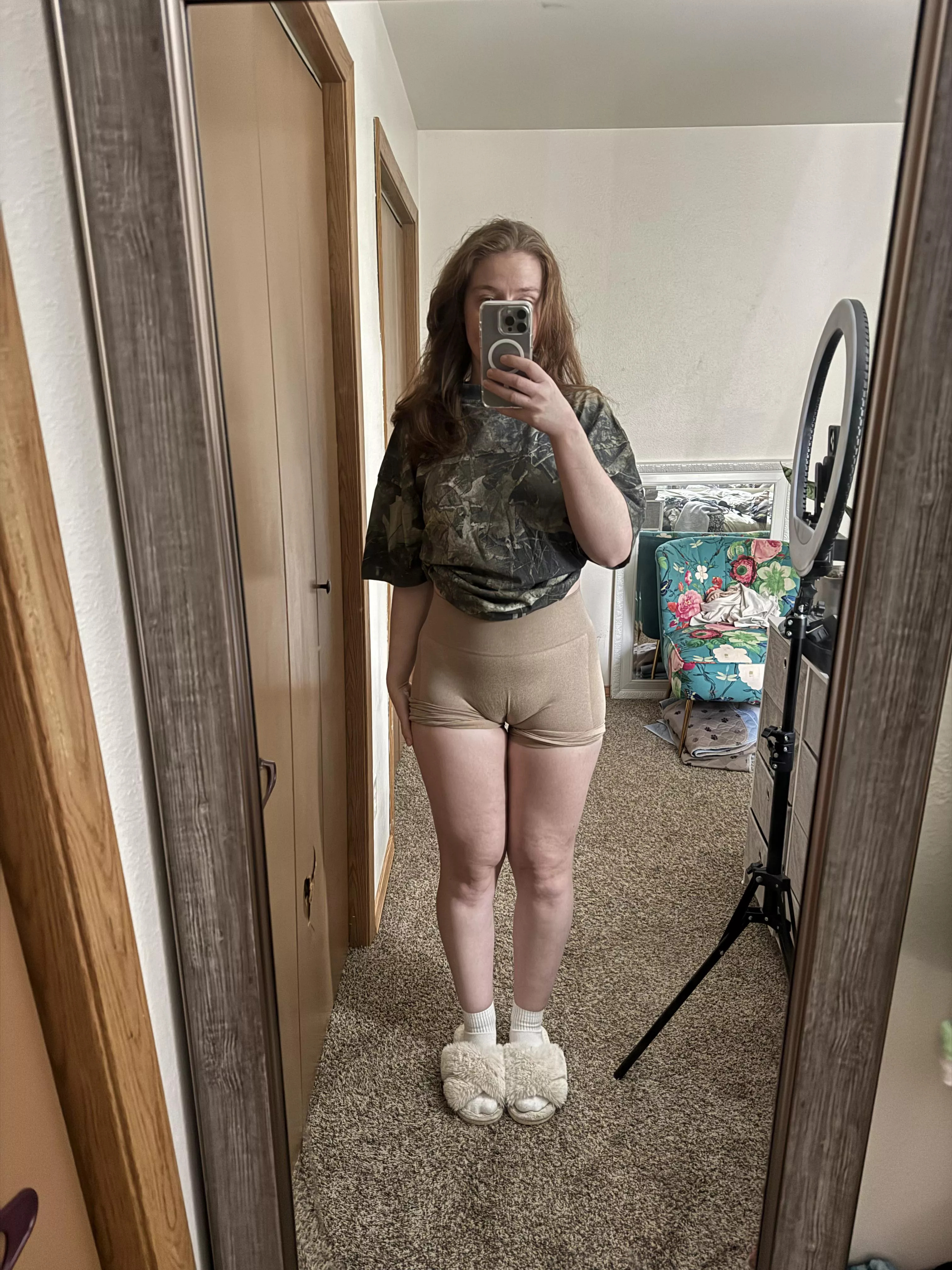 Ultimate kitty toe  posted by adorablelilli