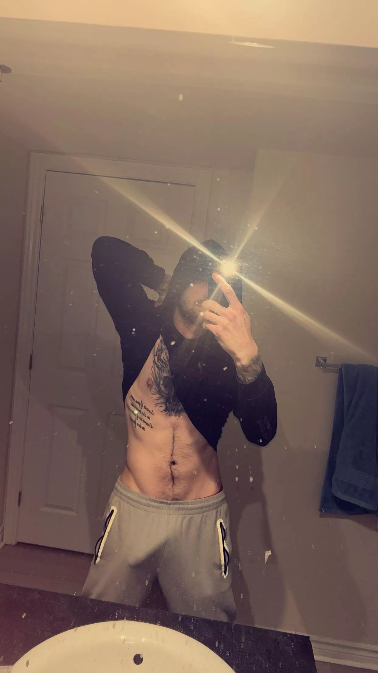 What do you think of the bulge?😈 posted by B1g-D1CkN0vAsC0t1aN