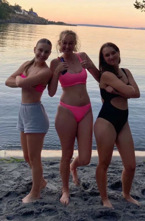 Which beach girl? by this-isthe-way