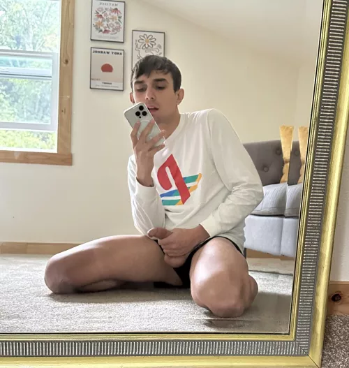 Who want to come play? by gayskier