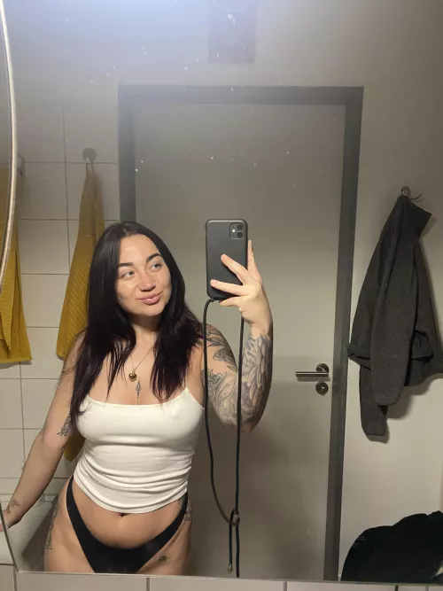 will you fuc me rough or gentle ? 🥺 by ZebrasAndRatsForSale