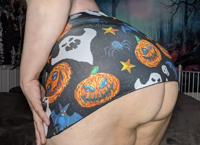 Would you hit that? by LadyMcBosom