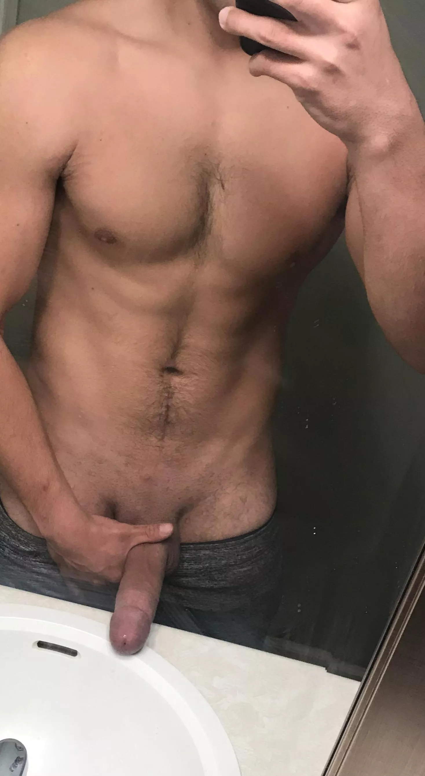 would you stare at me in the gym? (30) posted by blockofsilver