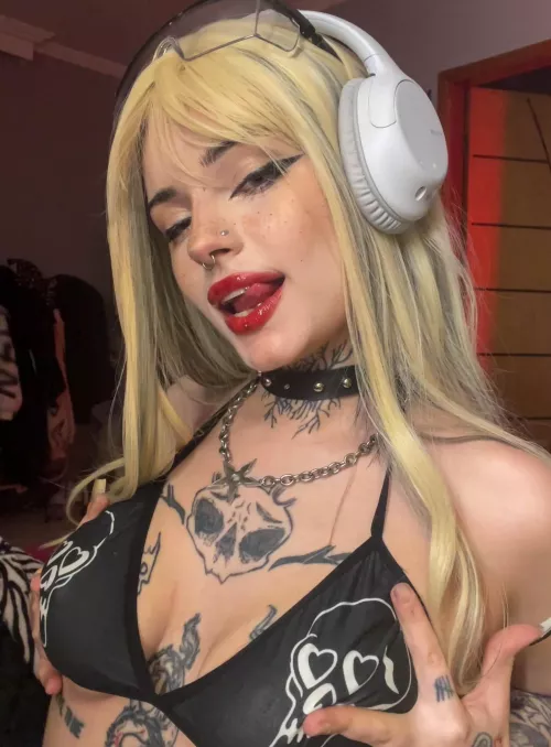 Young, dumb, but not yet full of... by tsswamy