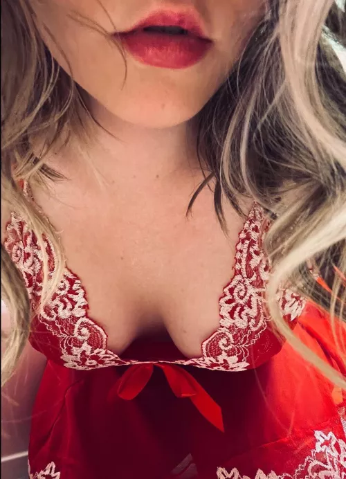 ArtsyElly (@artsyelly) [OnlyFans] by artsyelly