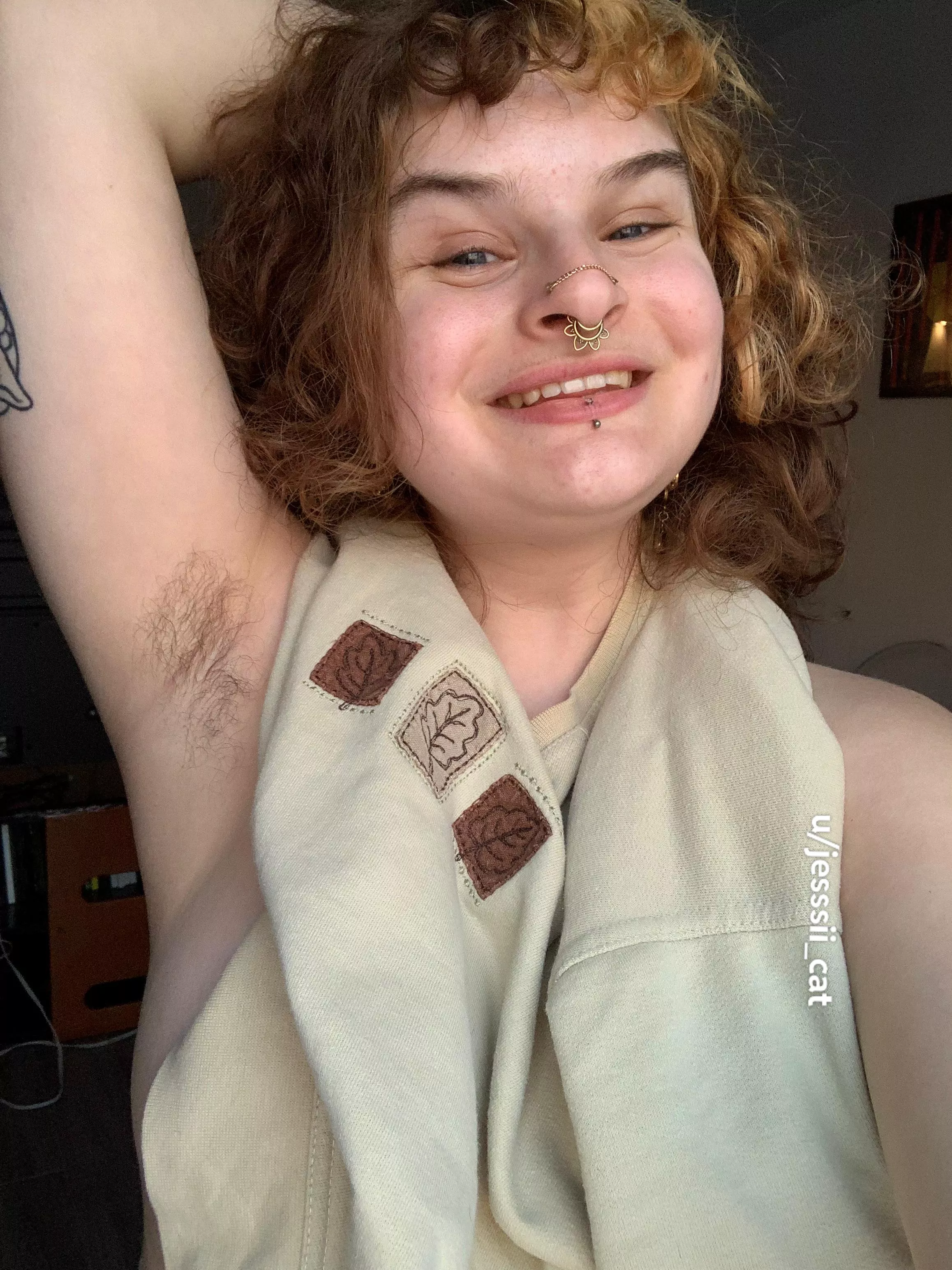 bury your nose here posted by jesssii_cat