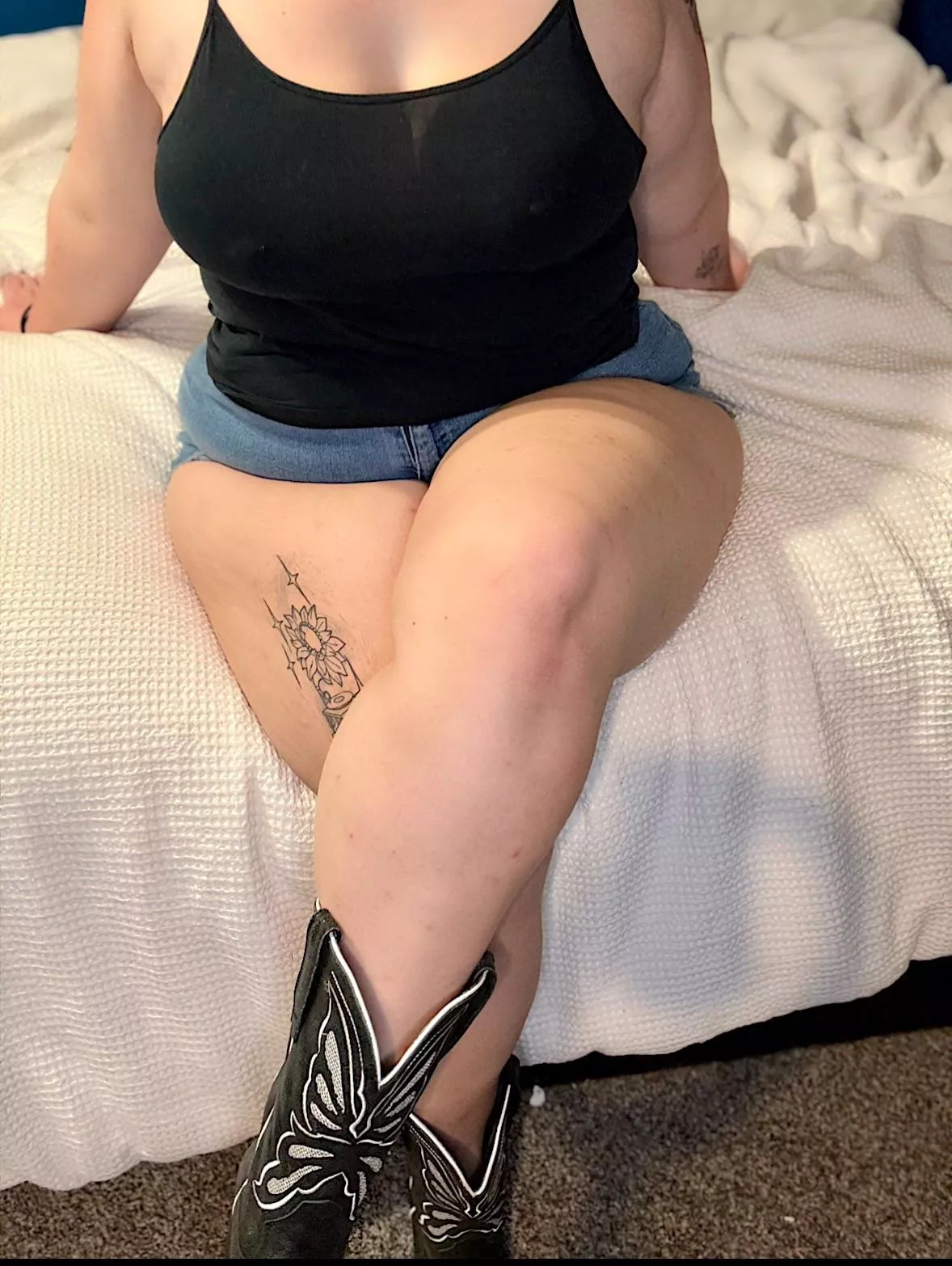 country cutie posted by BelleBordeaux3