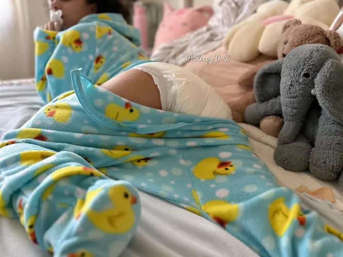 easy access 🐥 by asleepydoll