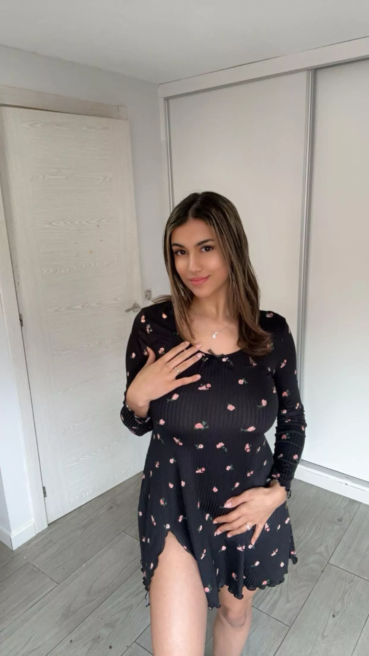 Even though I'm single, I feel good posted by Spooky-Yellowjacket