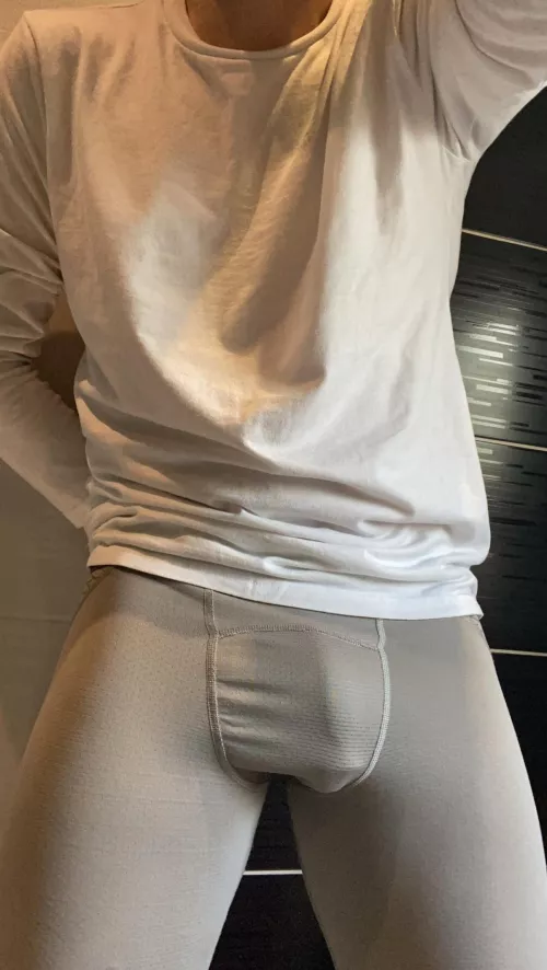 Feeling hungry  by Disentanglement