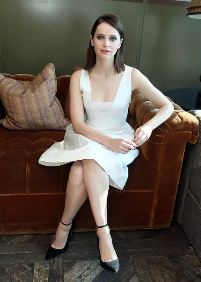 Felicity Jones posted by UncleSquiffy