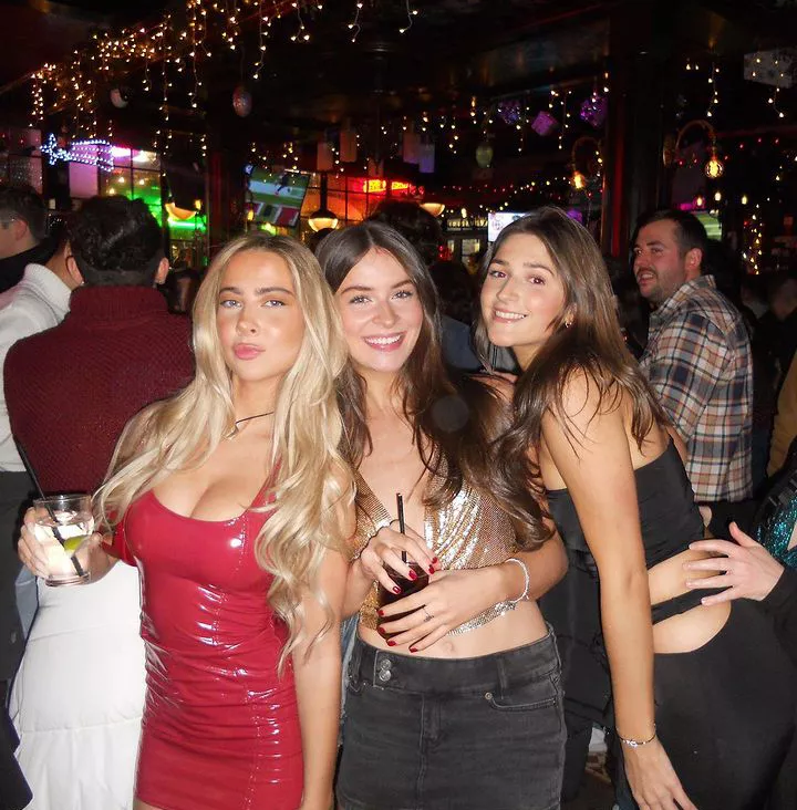 Girls at the pub posted by BudgetDisastrous8311