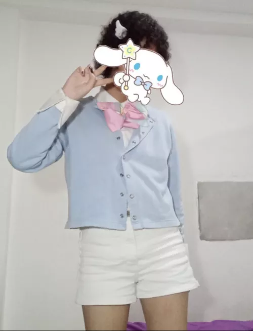 Haii ^_^ by salutarea