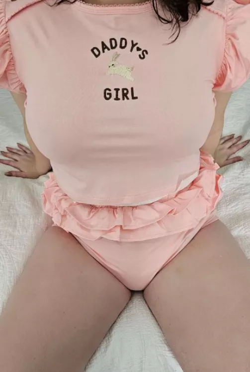 i dont gots a daddy but i got it becauses it is cute:3 posted by peachpearplumapple