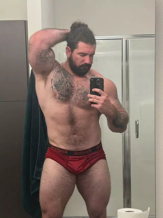 I need constant validation to resist the urge to shave every week 😫 Chest Hairnsfw posted by dylanmarkss