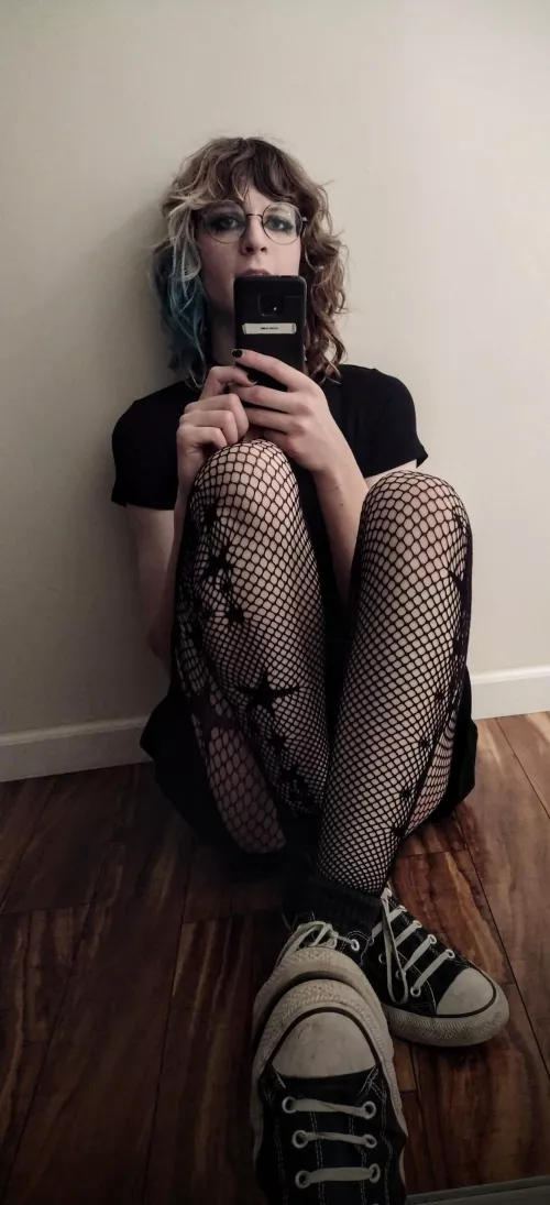 if pain is beauty im a pretty bitch by pinkandnot