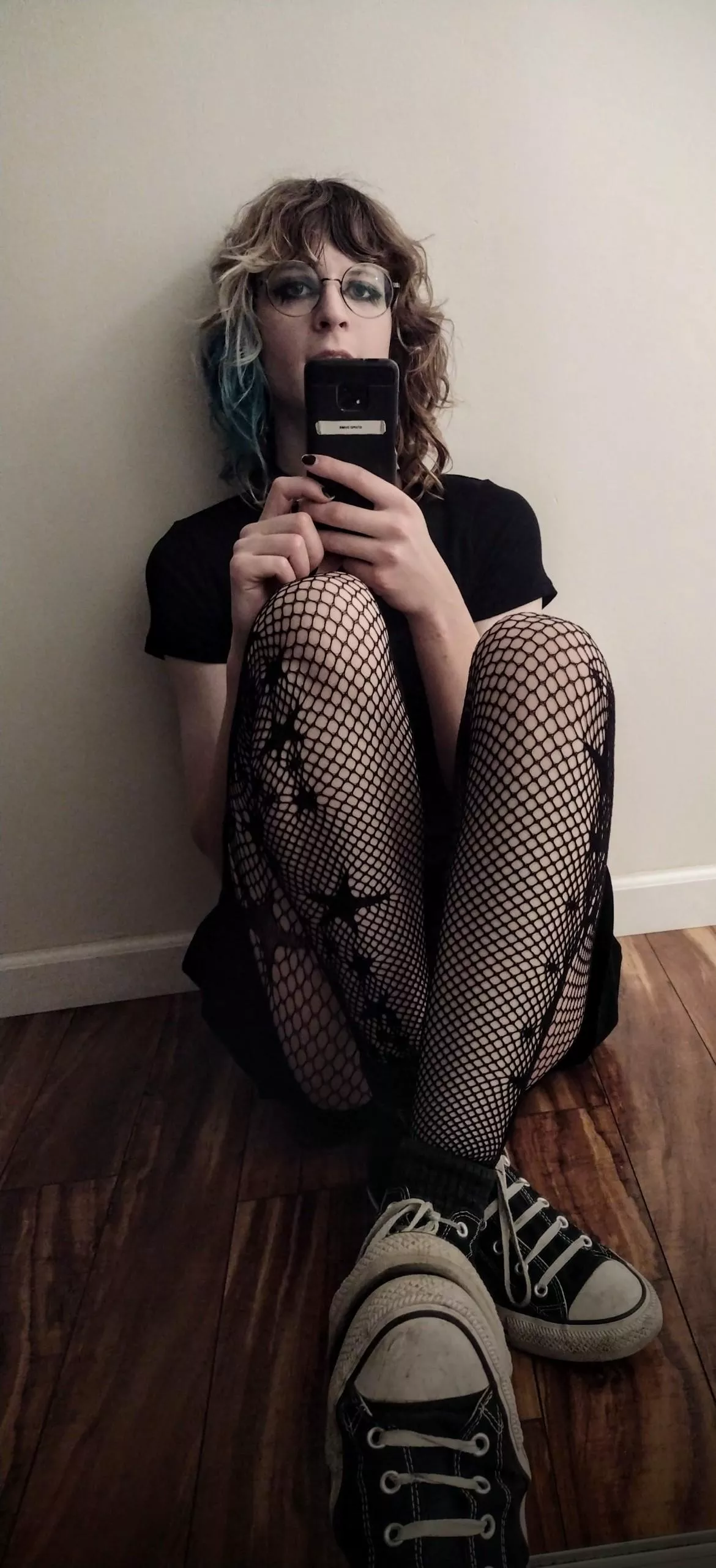 if pain is beauty im a pretty bitch posted by pinkandnot