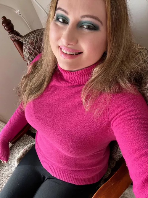 Is pink my color? by Mandiallday83