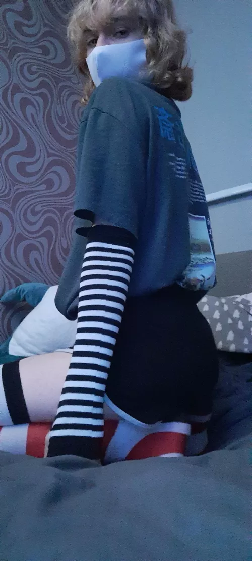 like my arm thingies? (idk what they're called) by FeeHereee