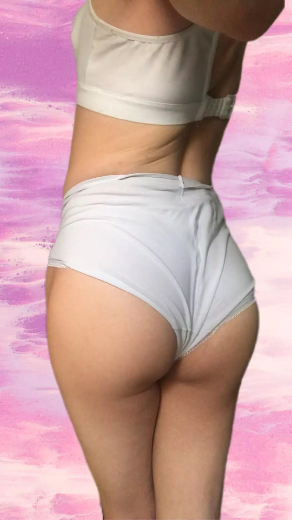 mom's underwear posted by onamoly