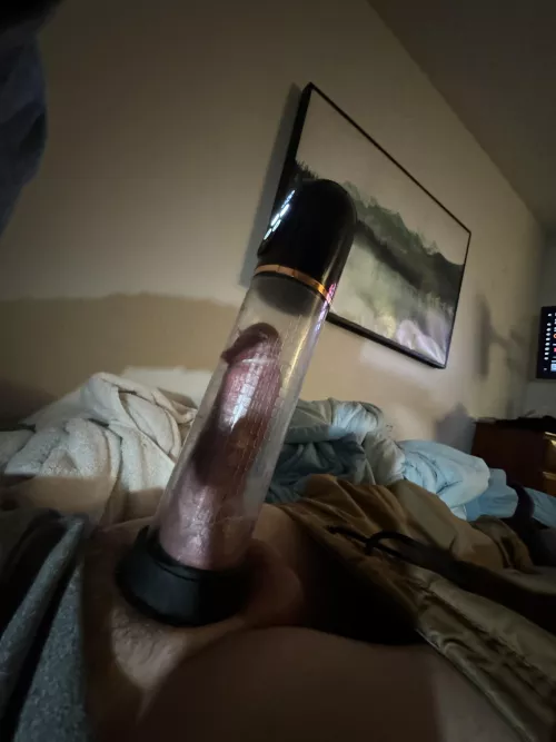 New here, been pumping a week, and I’m hooked, here’s me starting a 3x20min sesh. I’ll just say I’m already loving my results!!🍆🤤 by Your-Handyhungman