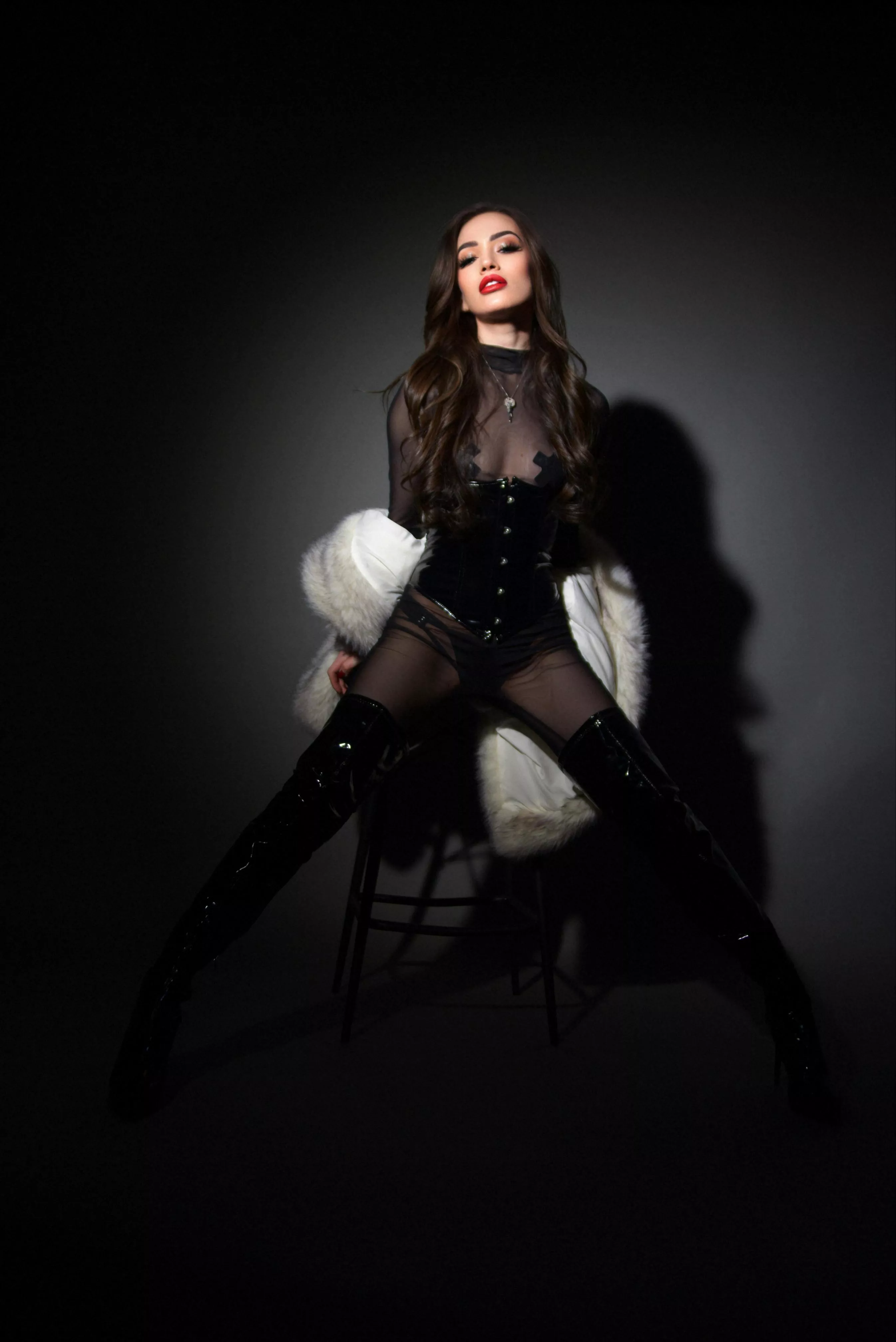 Shiny + fur posted by Aliena_Moore