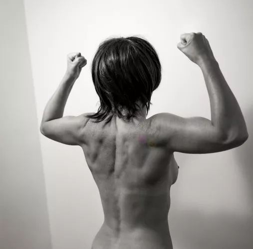 Showing my back definition [F] by Rebecca_bdsm