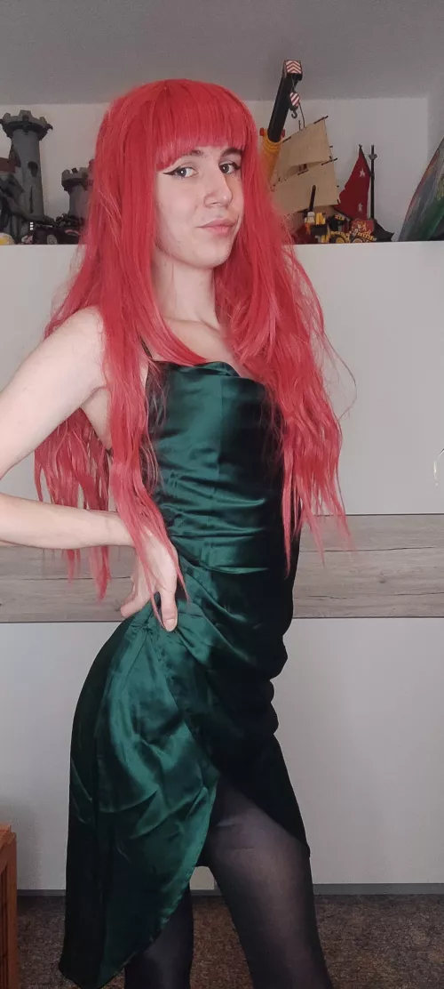 That's a dress i would wear to a prom :D by Human_Snow_7374