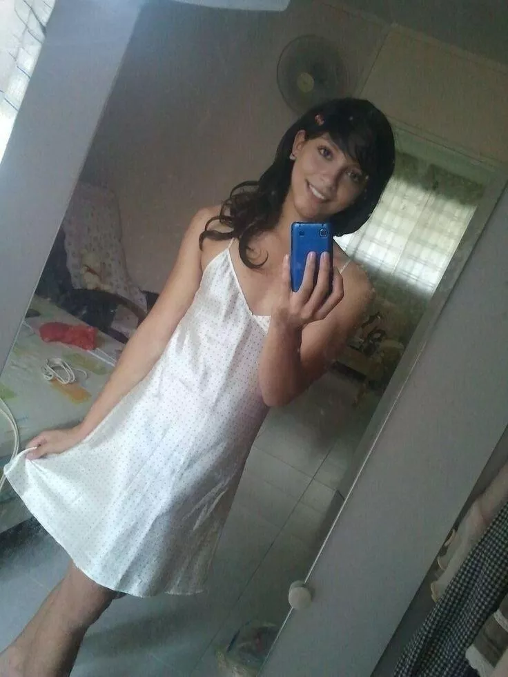 Tried on new dress at friends house posted by Funny-Bowler-3308