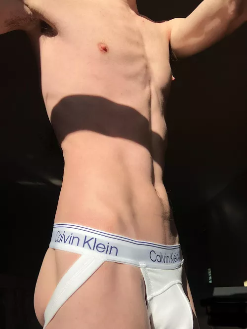 Tryna get that toned belly back by mcstrokinoff