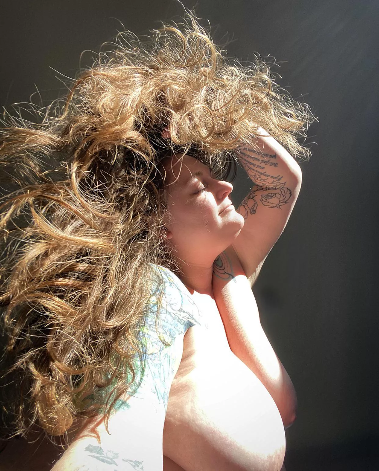 When the sun meets the moon posted by getdrawnnsfw