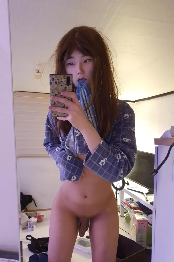 Would you fuck me like a real girl? by mingsuwu