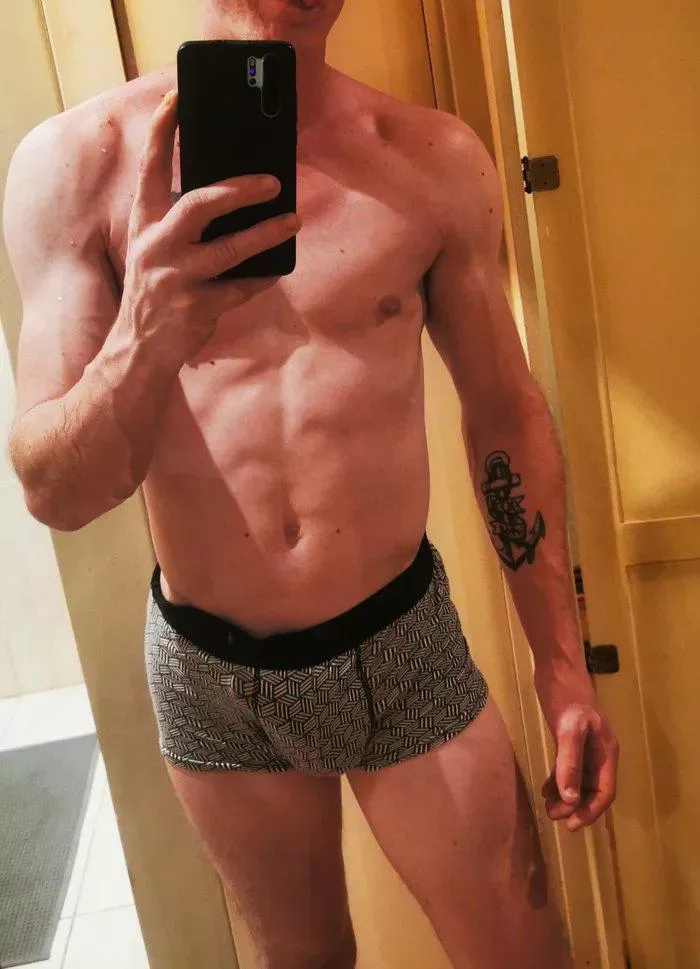 You like the abs? posted by Last-Veterinarian491