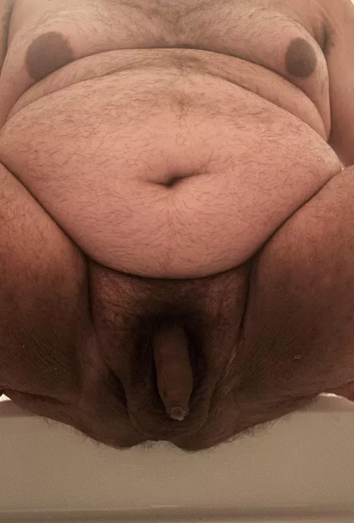 21 any older man want to chat by Dazzling_Ideal4803