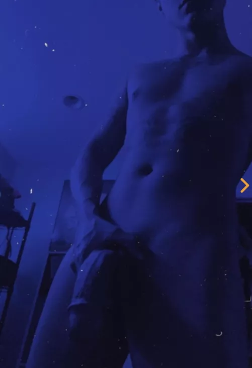 22 looking for my age or younger to give me joi femme/twink ++++ by Ordinary_Noise_9640