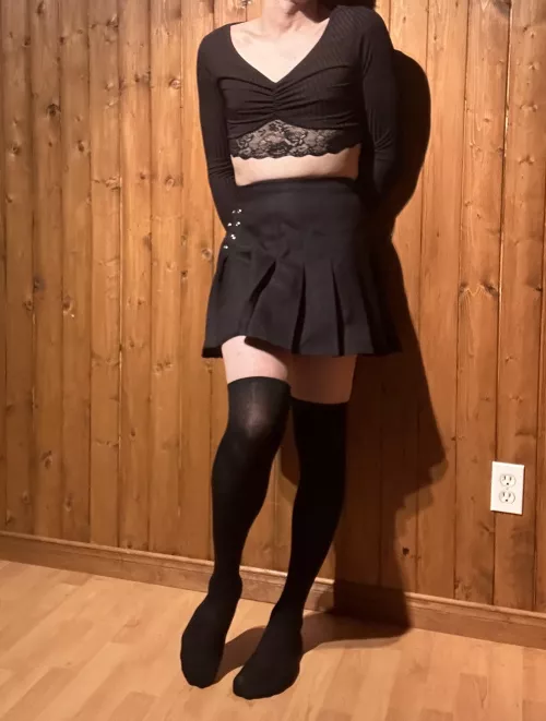 All in black !!! Felt cute :) by Cassyloveyou