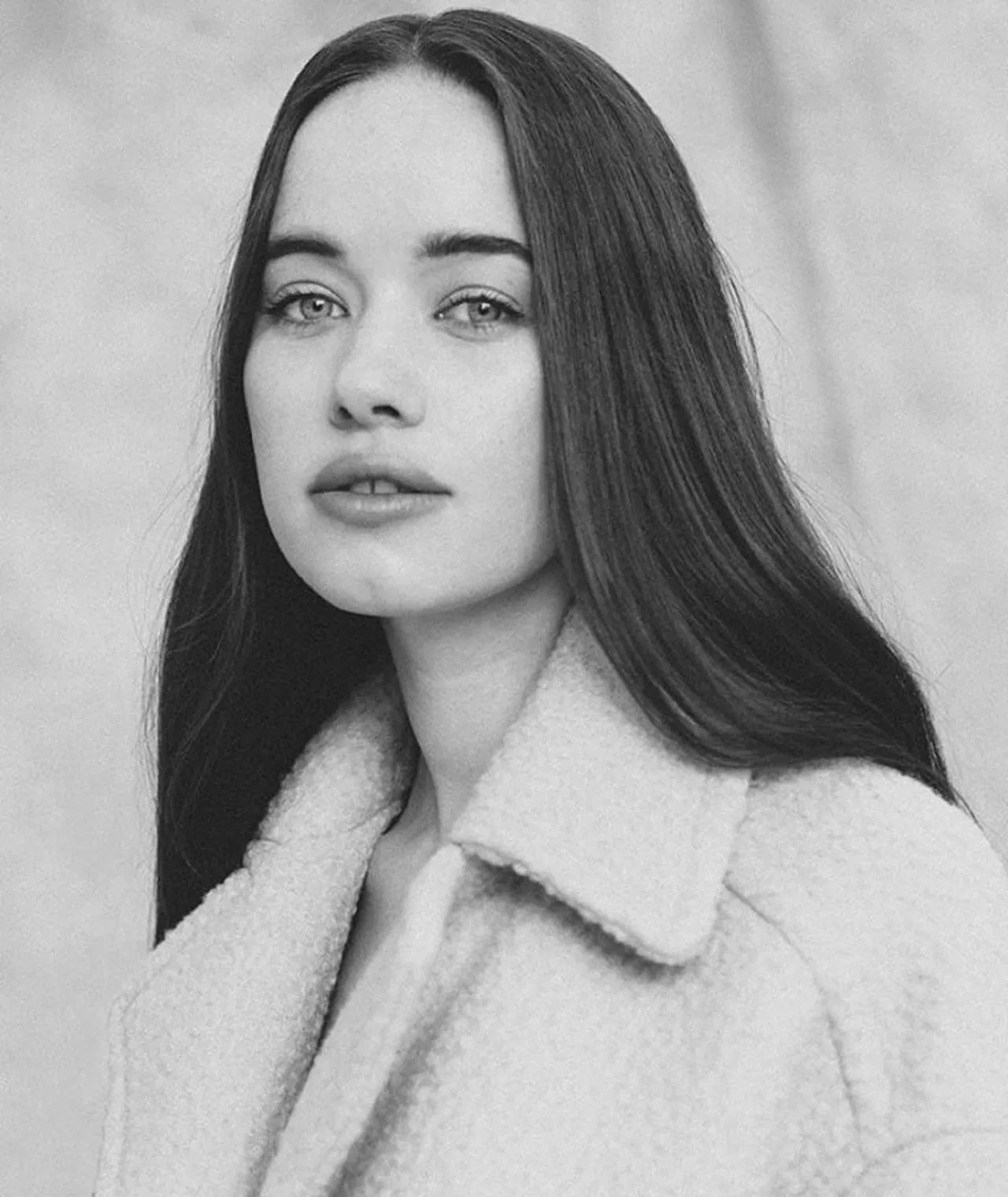 Anna Popplewell posted by mydoglixu