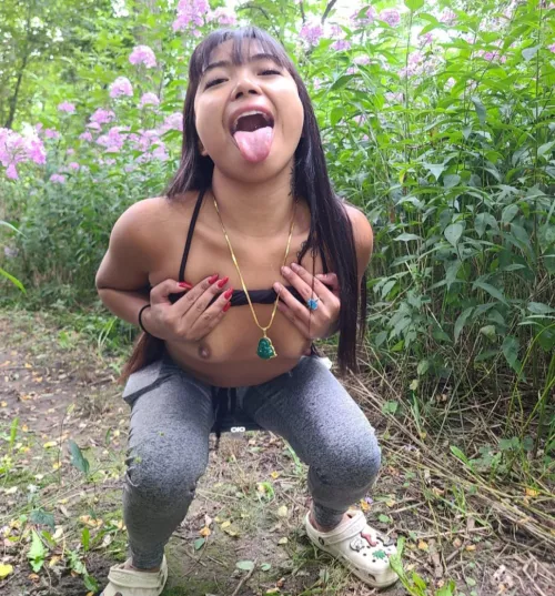 can i be your slutty outdoor fucktoy baby? my hairy asian pussy needs a beating by asiandolldesires