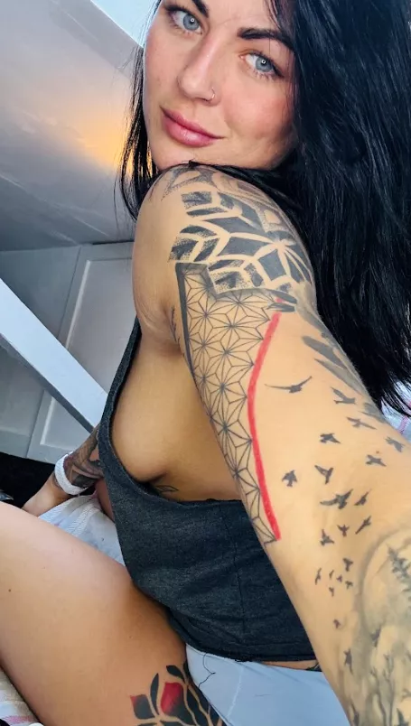 Comfort zone posted by shellyblackk