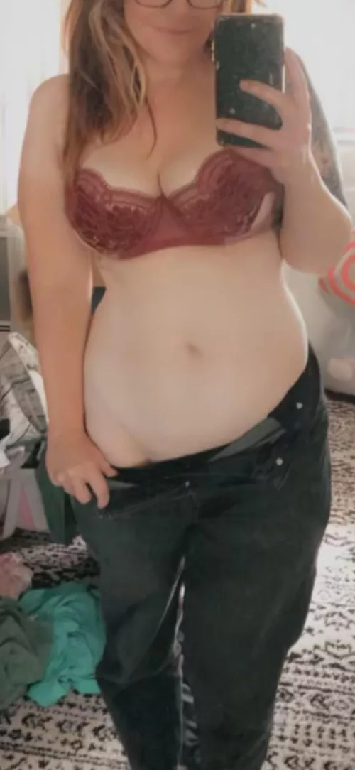 Distract me from cleaning by GngrPeach