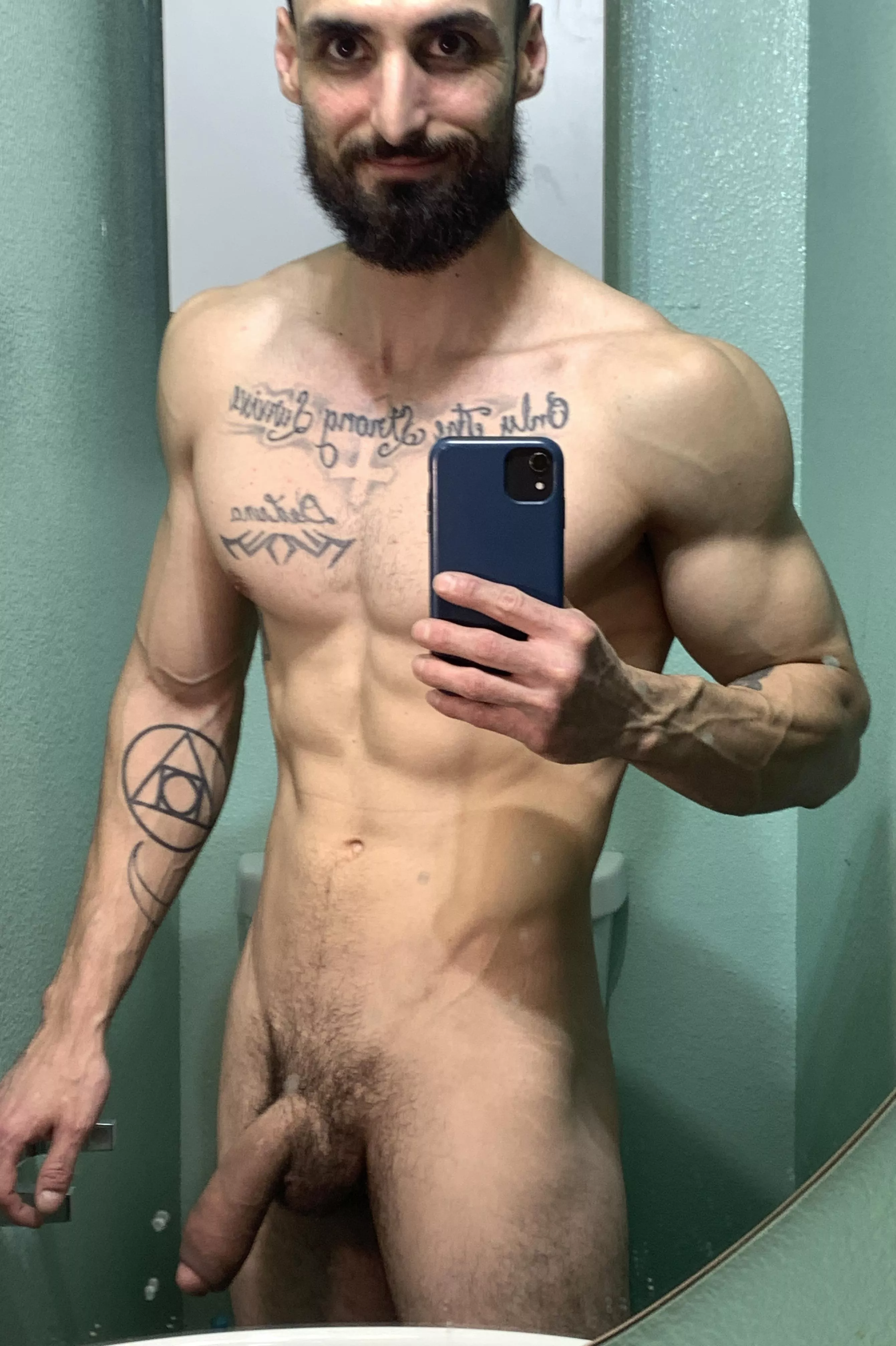 Do wo[m]en like my body type? i work out everyday if i can. posted by Additional_Example93