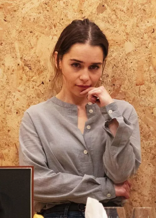 Emilia Clarke by oblique_shockwave