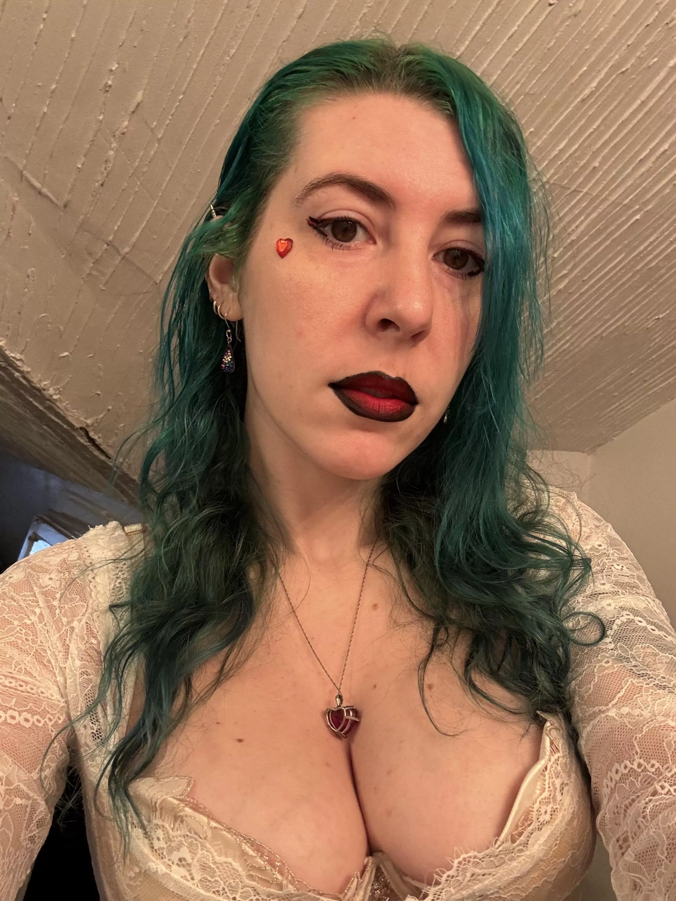 Galentine's cleavage posted by sirenskiss3