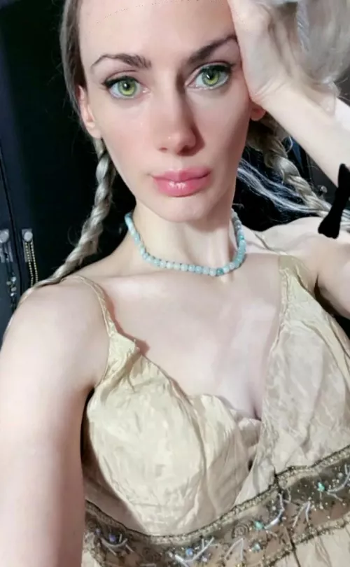 Good morning 👀 by kitana9