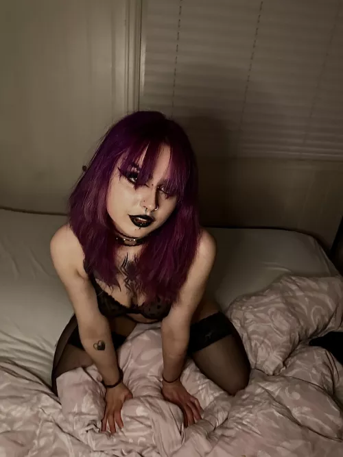 I think you'd like to get hot pictures of me like this. by CondescendingAlice5