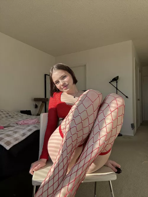 I want to be your favorite, so I got dressed up today by PopularResponses