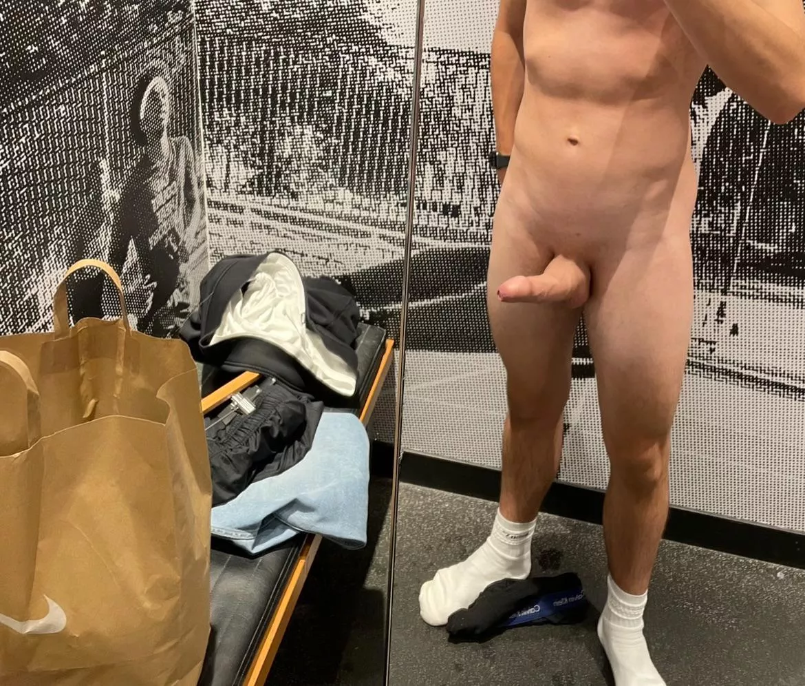 I was so horny while shopping so what do you think? posted by bananensaft471