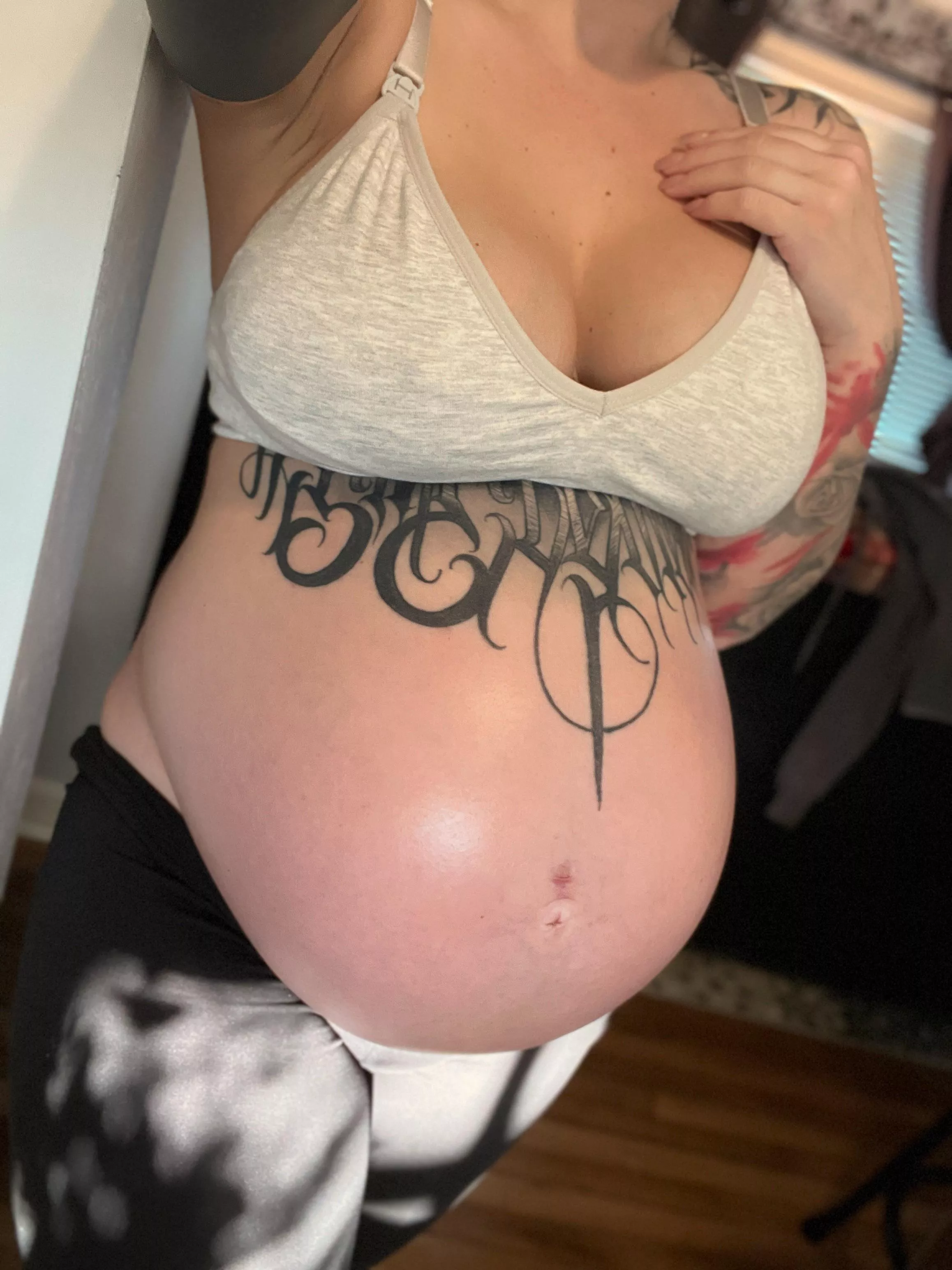 Is my body still attractive this late in my pregnancy?  posted by raginpigletxx